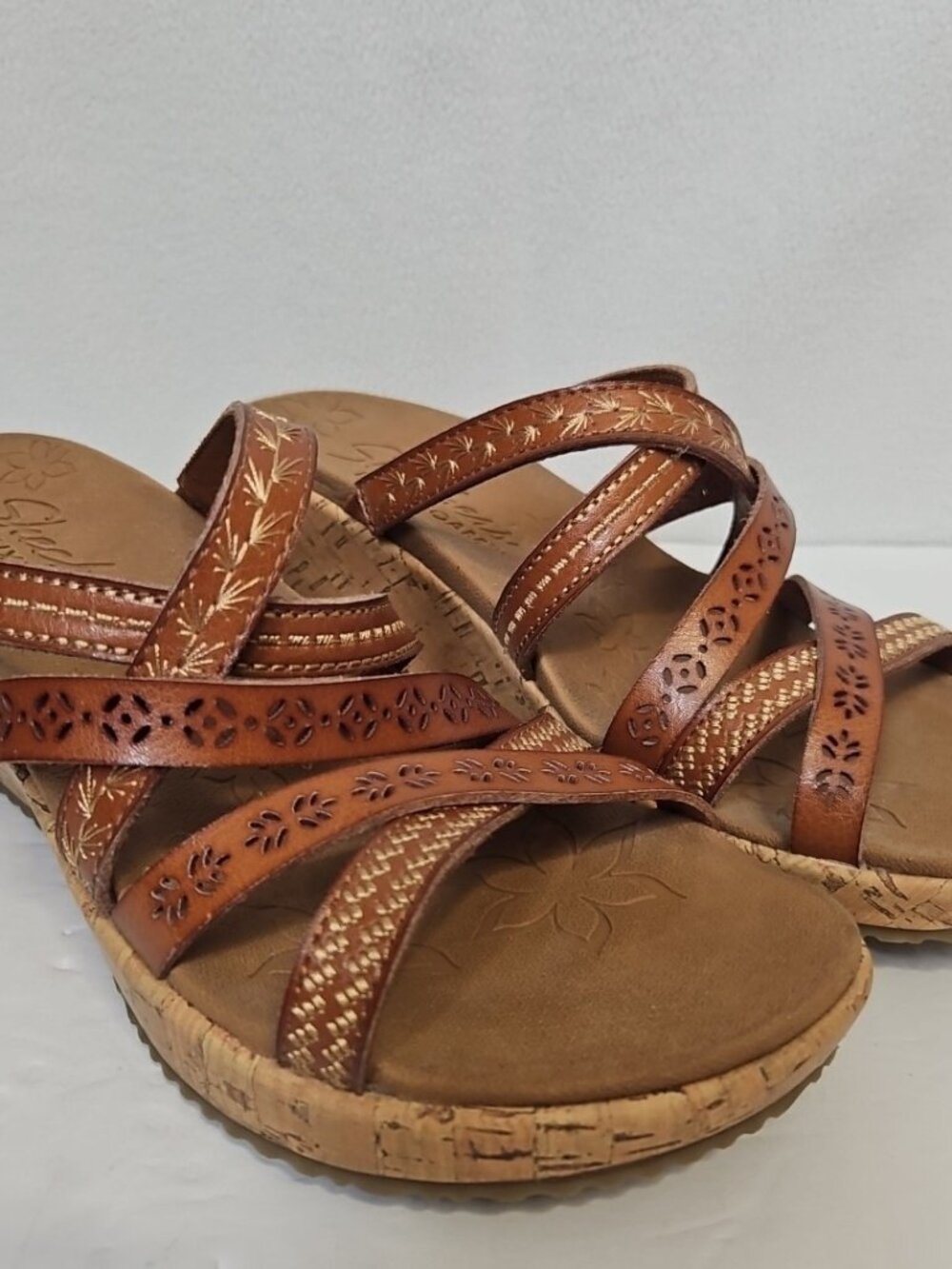 Skechers Luxe Foam Beverlee Delicate Glow Sandals Sz 7 US Brown Wedge Slip On